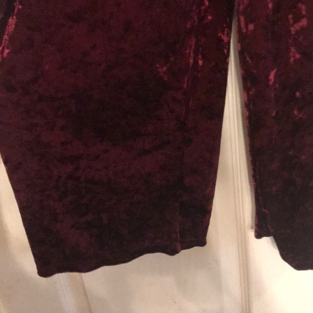 Wine crushed velvet cropped jumpsuit - Picture 2 of 4
